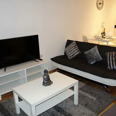 Aire Modern Leeds - 2 Bed 2 Bath *