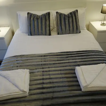 Aire Modern Leeds - 2 Bed 2 Bath