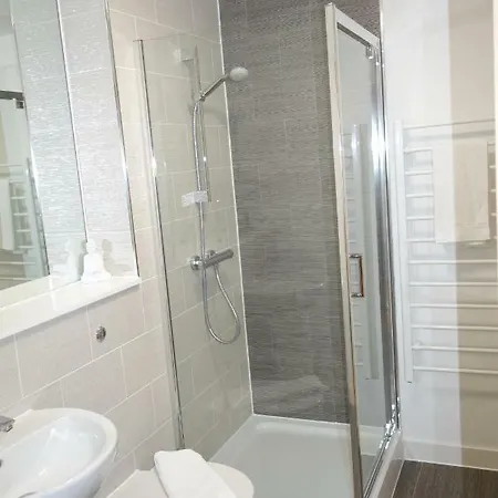 Aire Modern Leeds - 2 Bed 2 Bath Apartment Leeds (West Yorkshire)