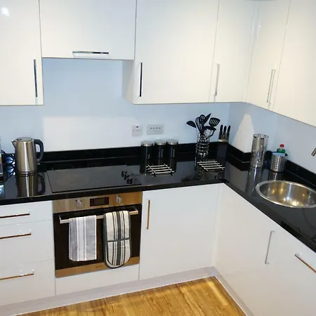 Aire Modern Leeds - 2 Bed 2 Bath